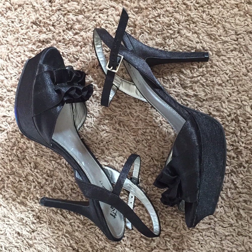 4 Inch black heels with straps